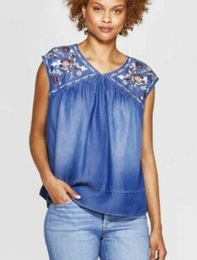 Knox Rose Blue Chambray Sleeveless Embroidered Top - Size XS Boho
